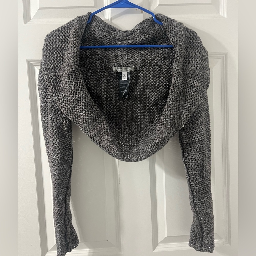 BRAND NEW urban outfitters gray shawl